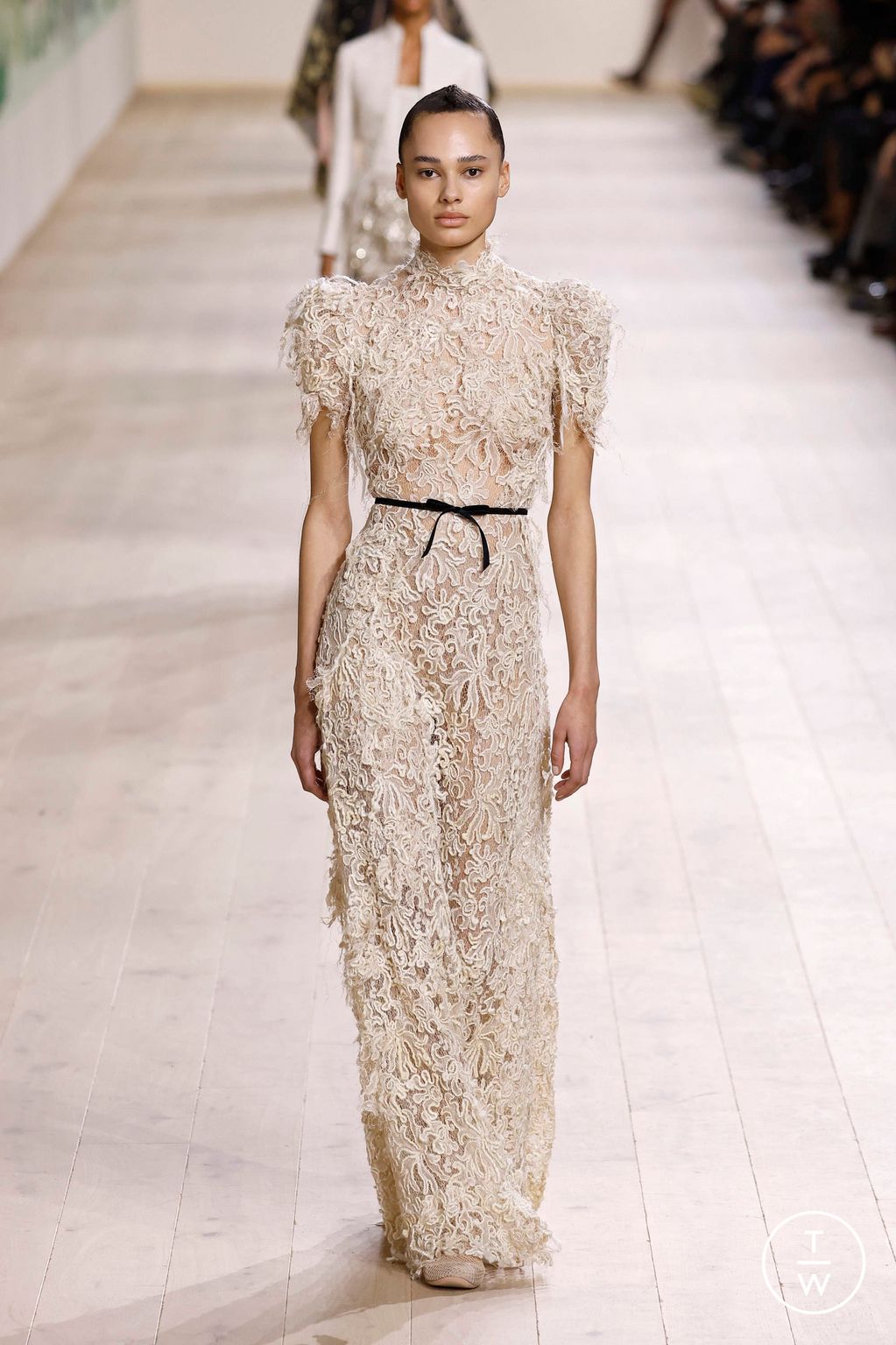 Fashion Week Paris Spring/Summer 2025 look 24 from the Dior collection 高级定制