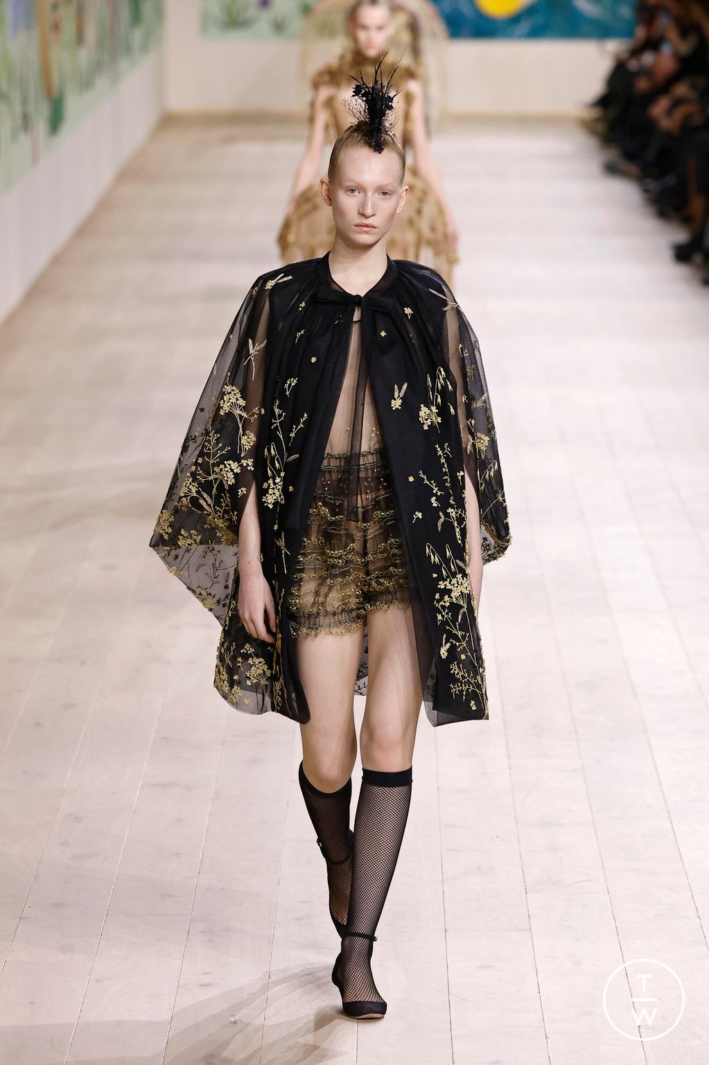 Fashion Week Paris Spring/Summer 2025 look 26 de la collection Dior couture