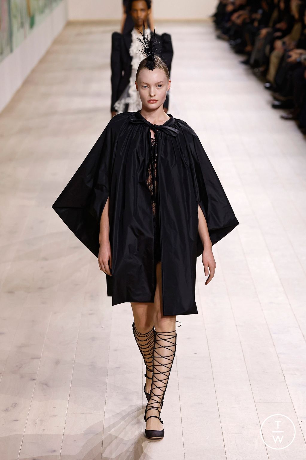 Fashion Week Paris Spring/Summer 2025 look 34 from the Dior collection 高级定制