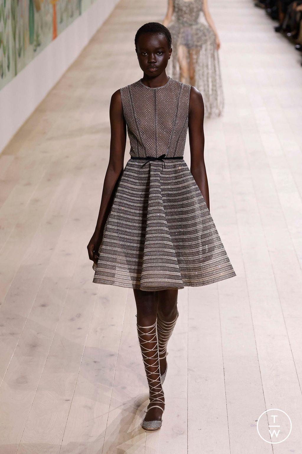 Fashion Week Paris Spring/Summer 2025 look 54 de la collection Dior couture