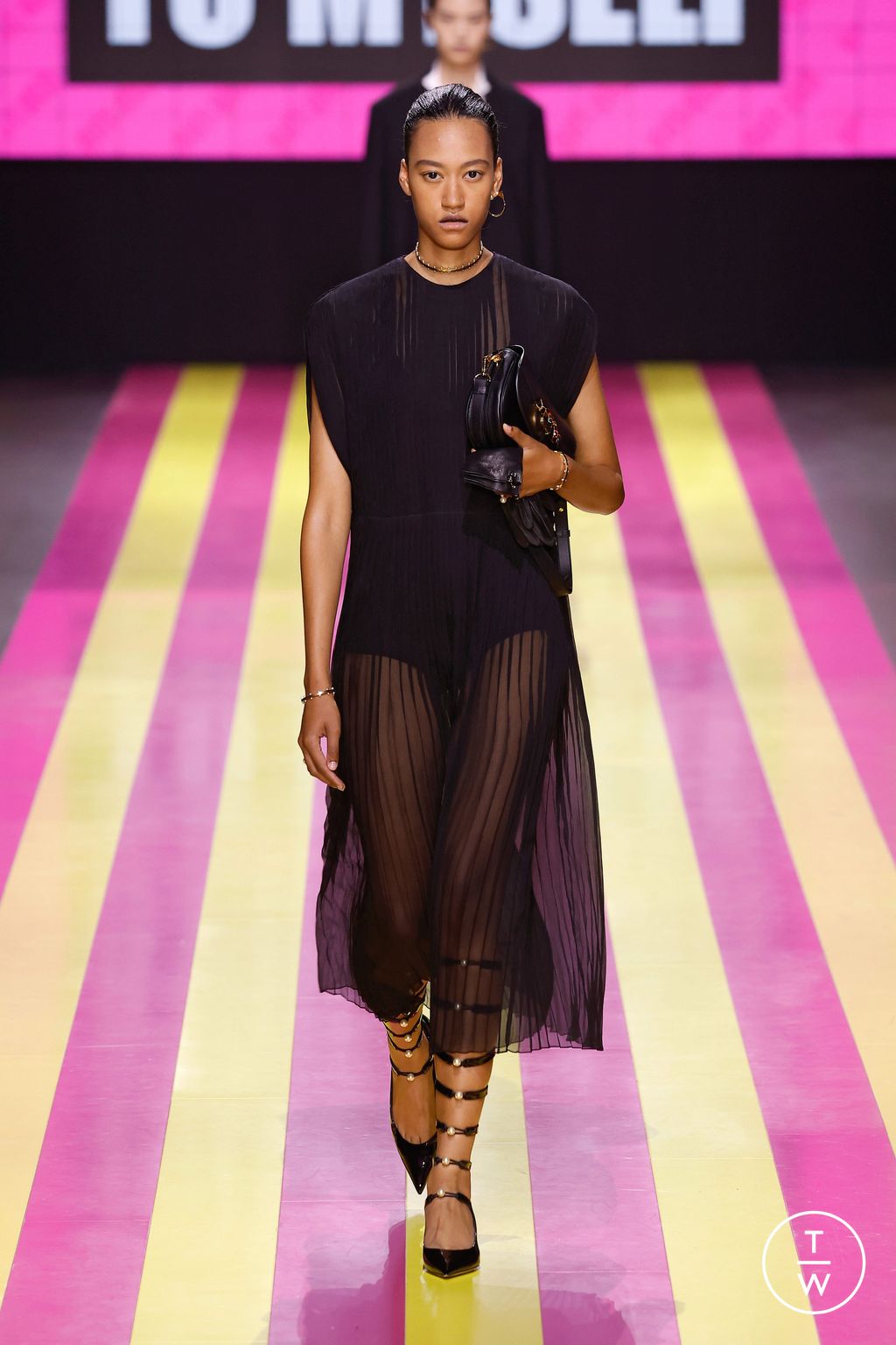 Fashion Week Paris Spring/Summer 2024 look 7 from the Christian Dior collection 女装