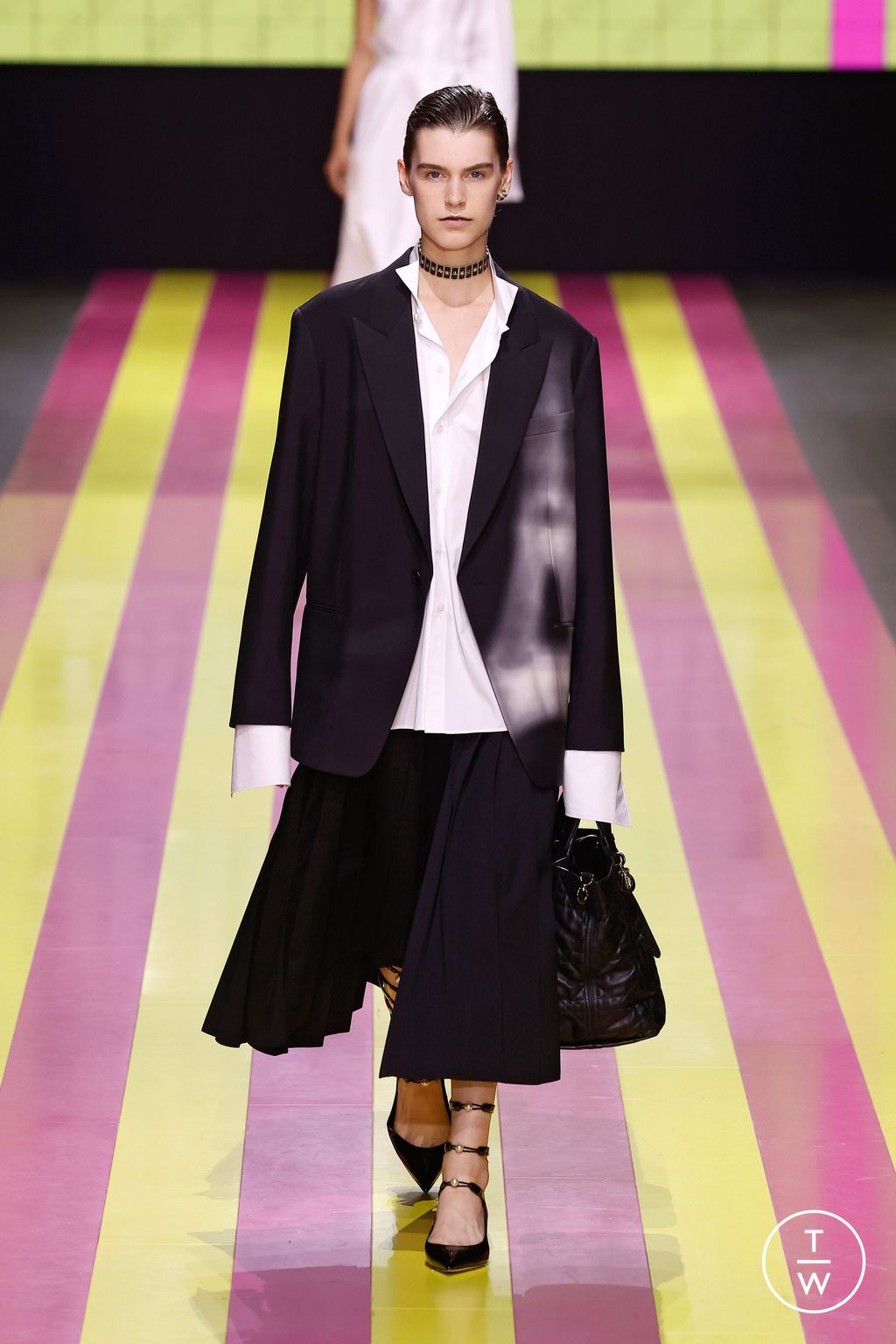 Fashion Week Paris Spring/Summer 2024 look 10 from the Christian Dior collection 女装