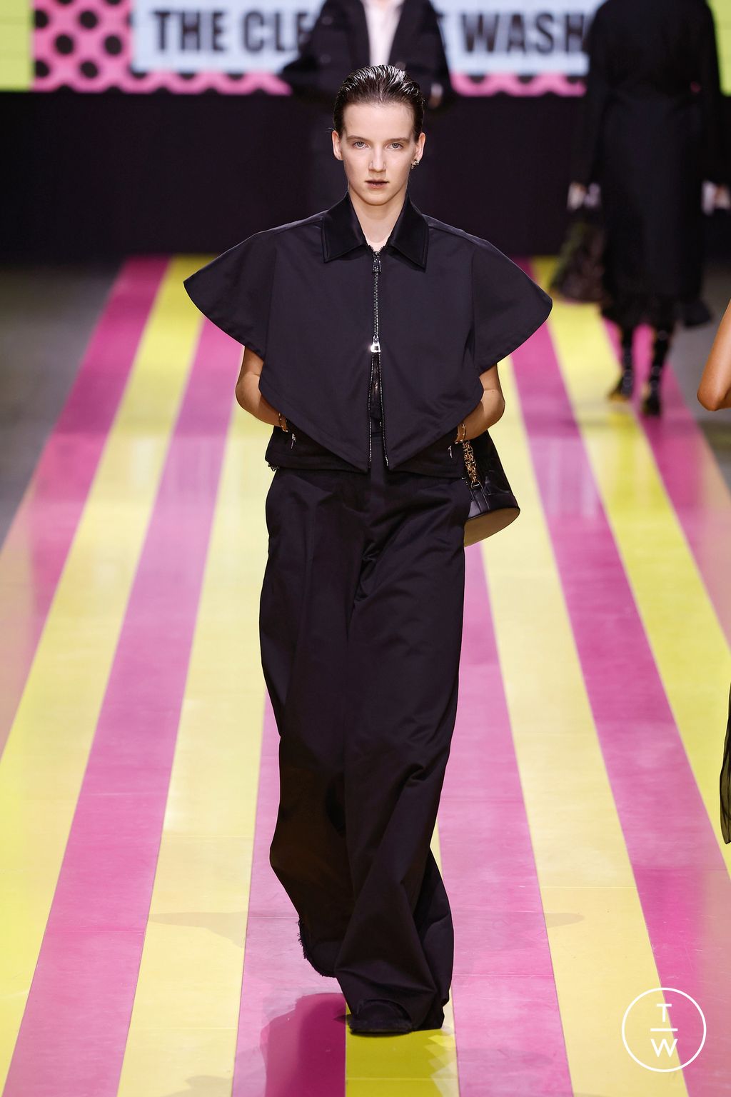 Fashion Week Paris Spring/Summer 2024 look 24 from the Christian Dior collection womenswear