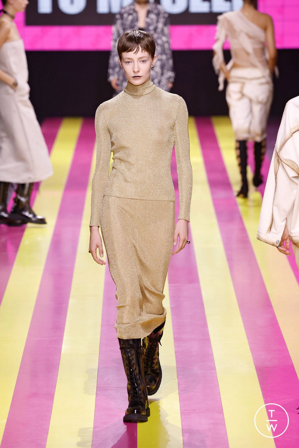 Fashion Week Paris Spring/Summer 2024 look 62 from the Christian Dior collection womenswear