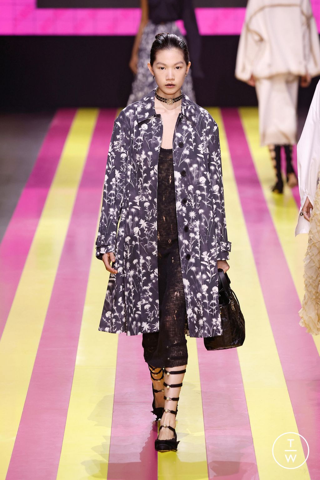 Fashion Week Paris Spring/Summer 2024 look 63 from the Christian Dior collection 女装