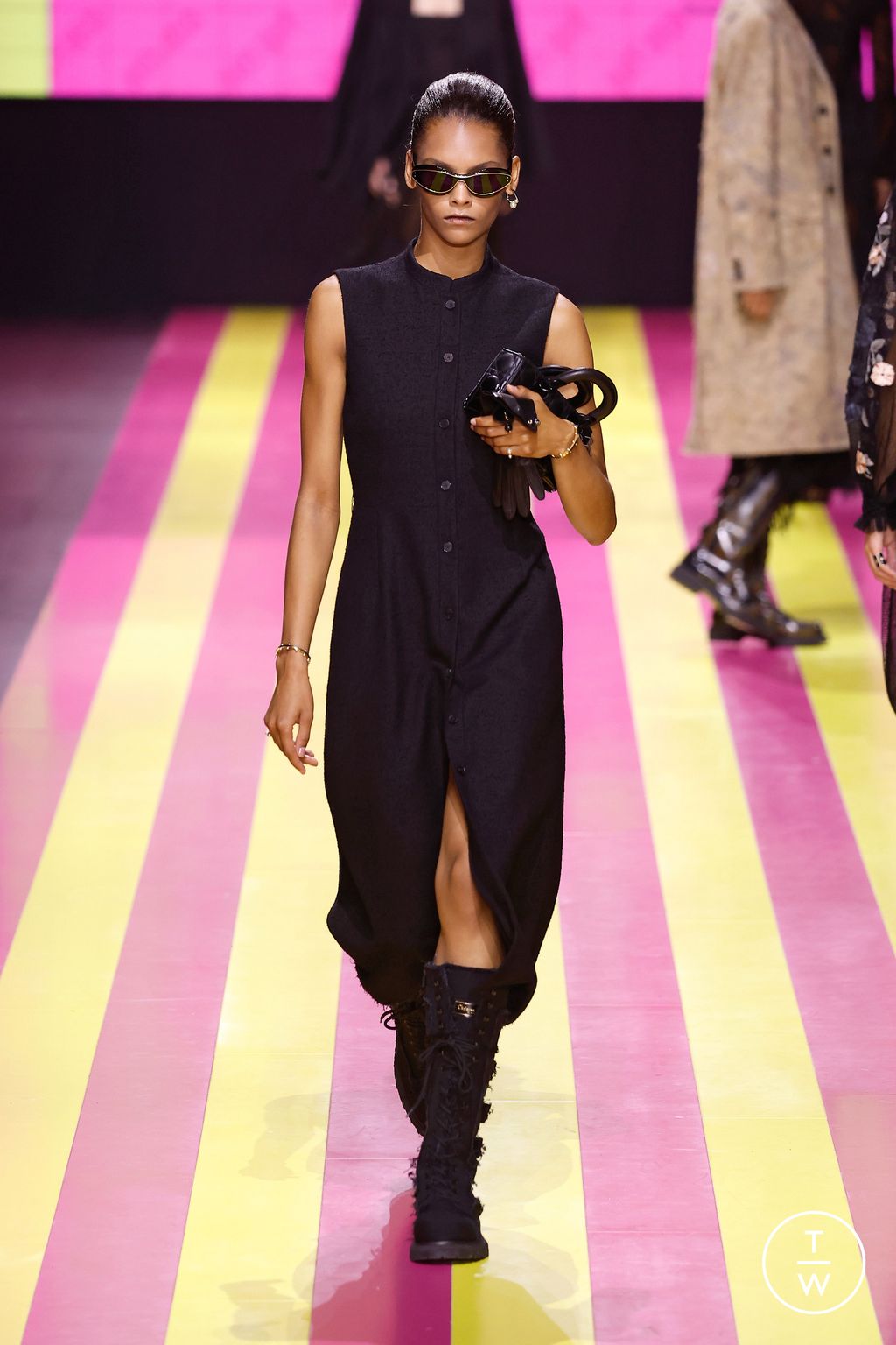 Fashion Week Paris Spring/Summer 2024 look 70 from the Christian Dior collection womenswear