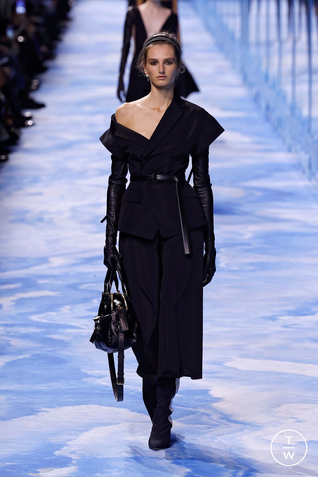 Fashion Week Paris Spring-Summer 2025 look 8 from the Dior collection womenswear