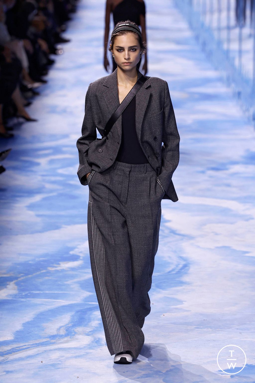 Fashion Week Paris Spring-Summer 2025 look 49 from the Dior collection womenswear