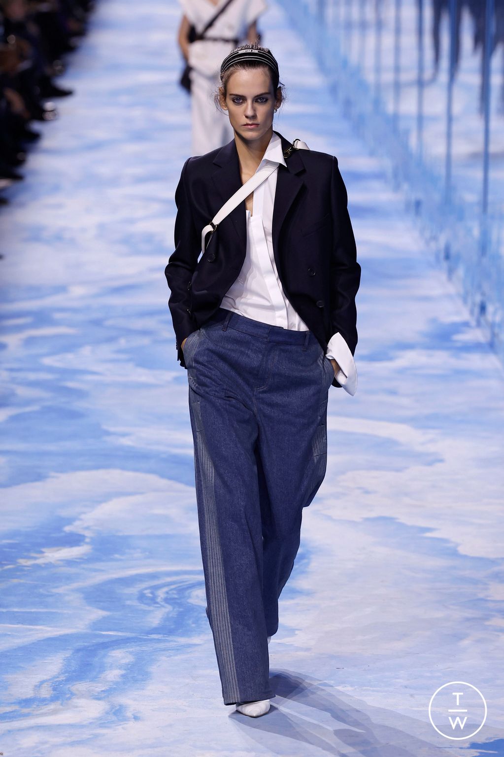 Fashion Week Paris Spring-Summer 2025 look 55 from the Dior collection womenswear