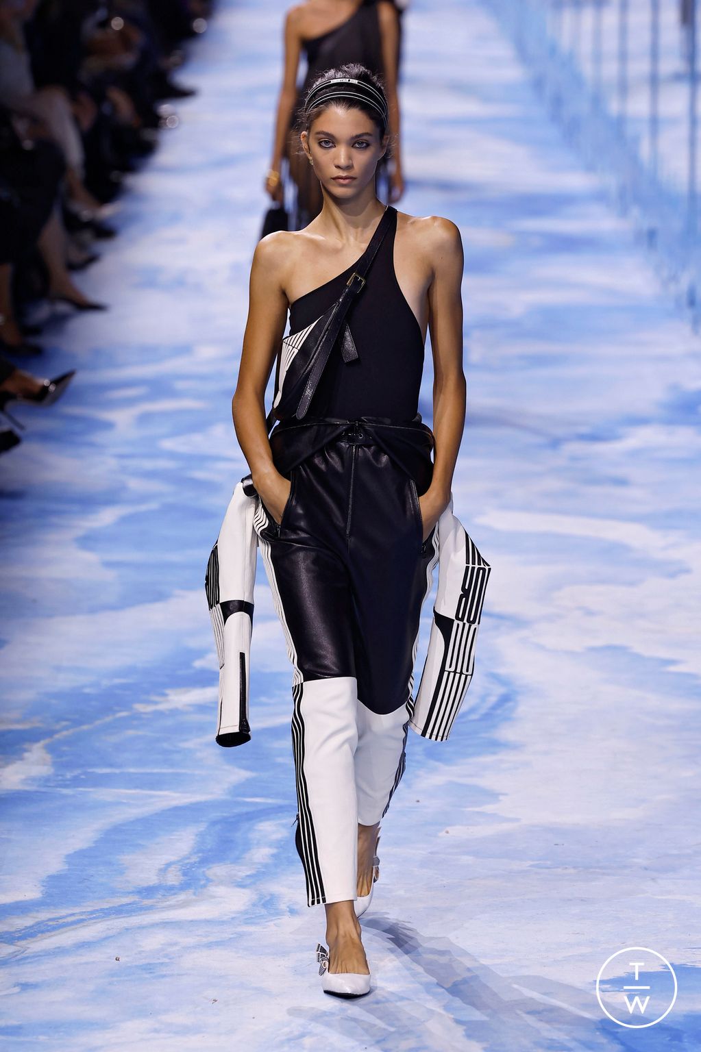 Fashion Week Paris Spring-Summer 2025 look 59 de la collection Christian Dior womenswear