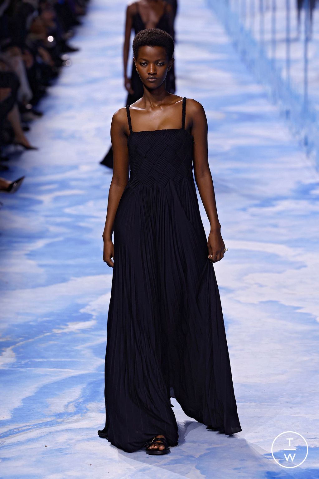 Fashion Week Paris Spring/Summer 2025 look 69 from the Dior collection womenswear