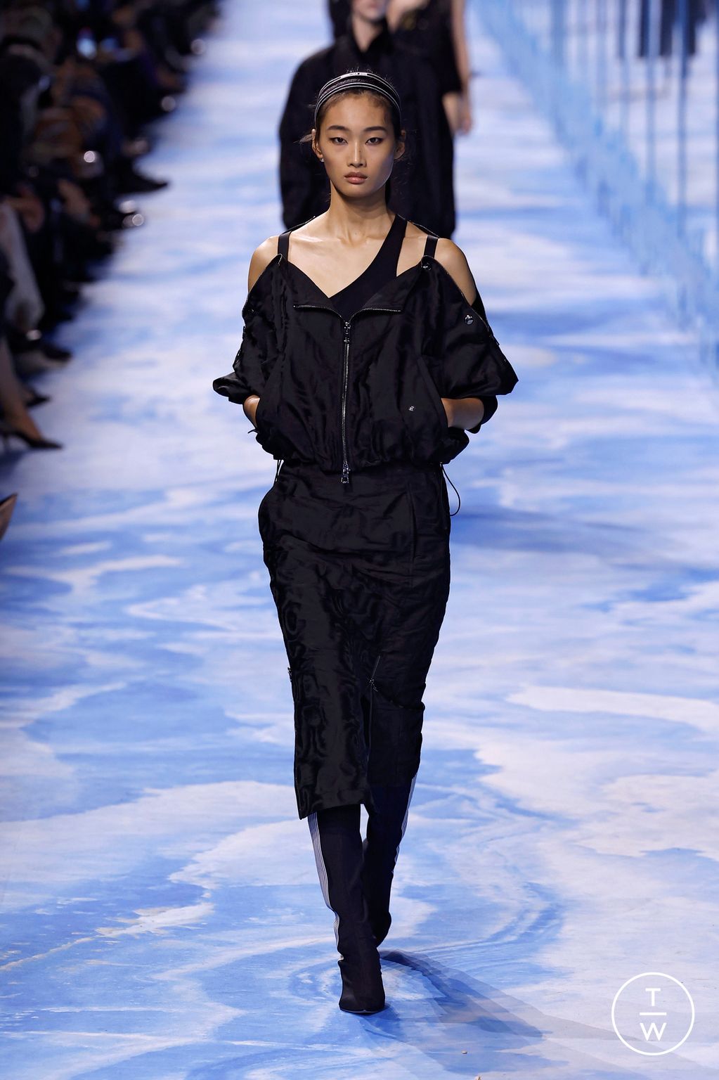 Fashion Week Paris Spring/Summer 2025 look 71 from the Dior collection womenswear