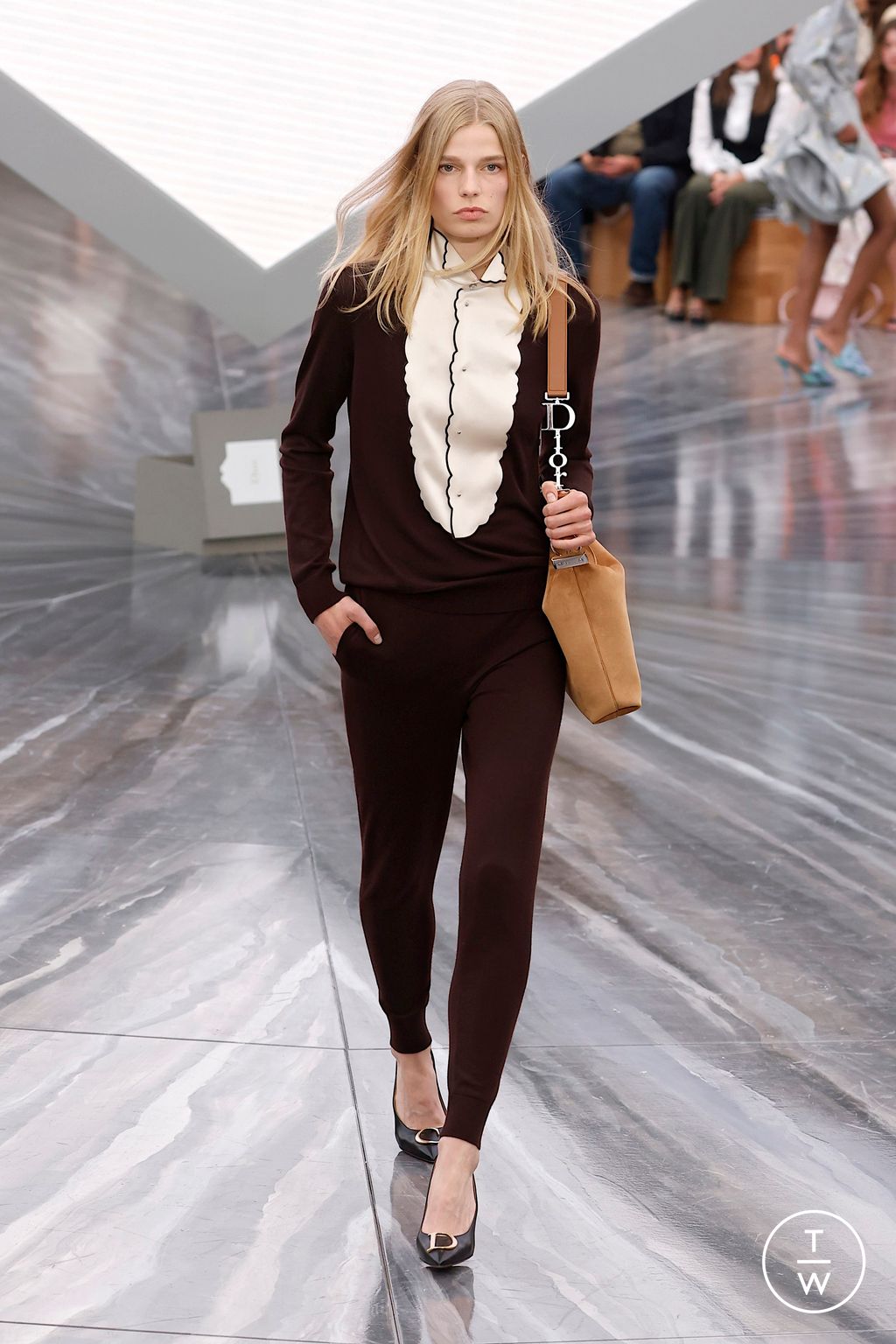 Fashion Week Paris Spring/Summer 2026 look 10 from the Dior collection womenswear