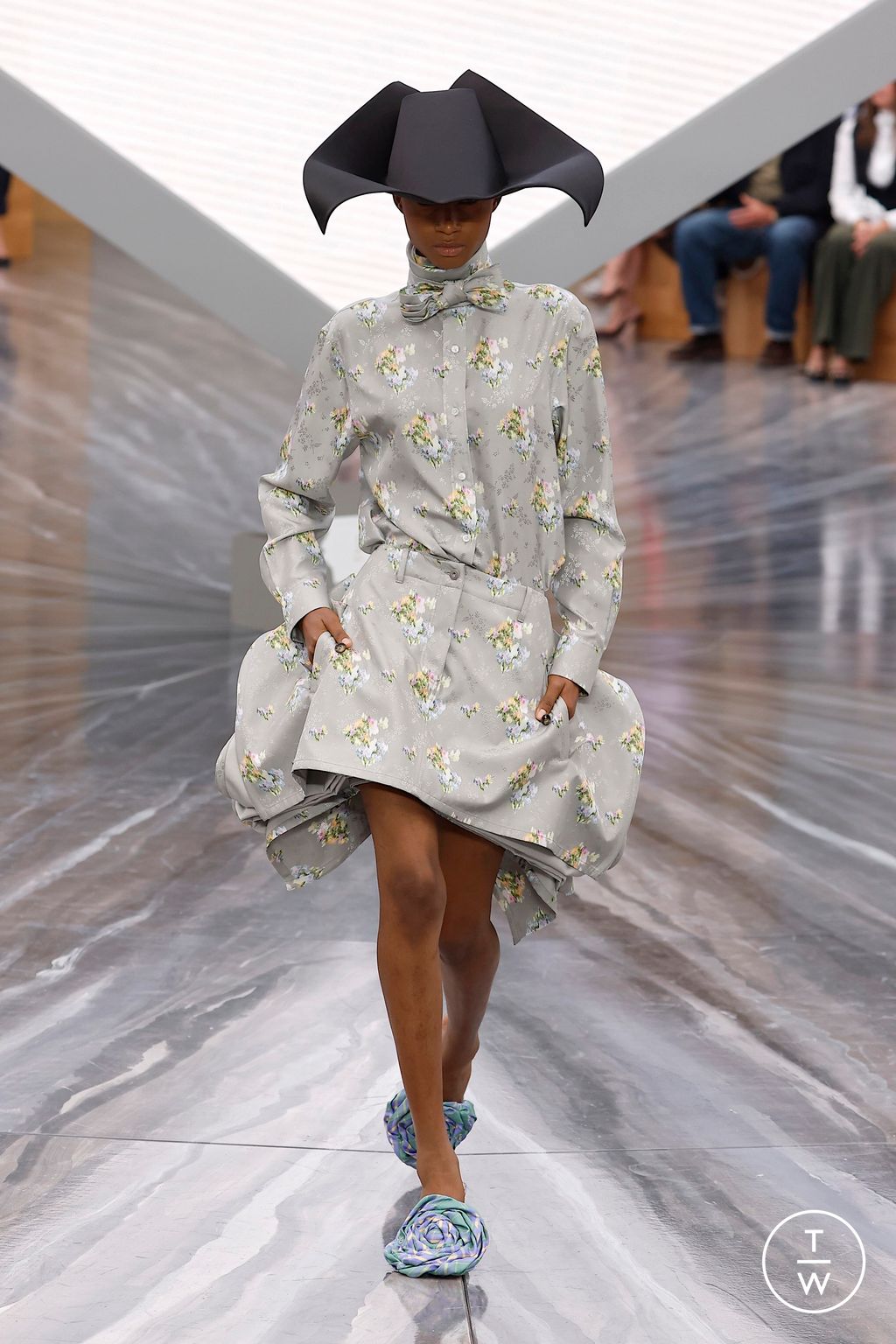 Fashion Week Paris Spring/Summer 2026 look 11 from the Dior collection womenswear