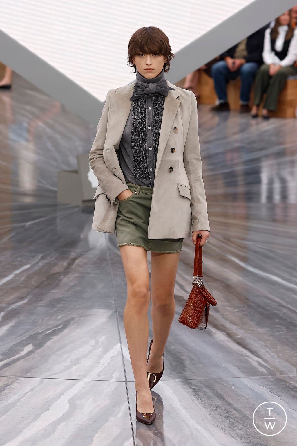 Fashion Week Paris Spring/Summer 2026 look 34 from the Dior collection womenswear
