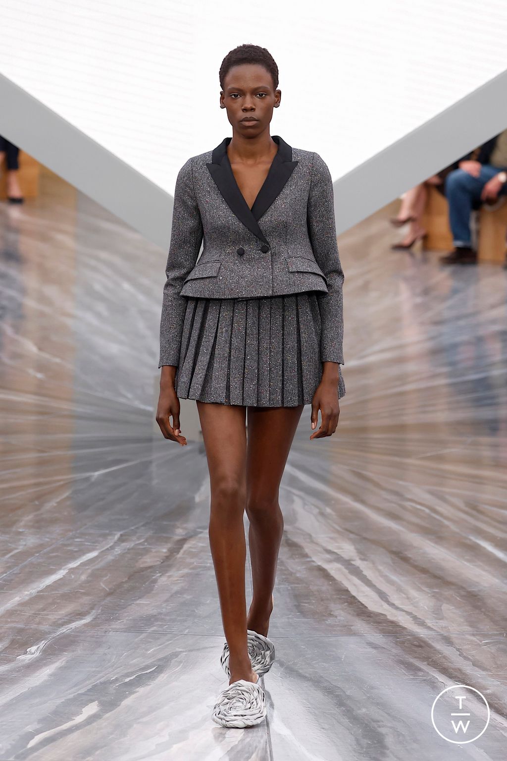 Fashion Week Paris Spring/Summer 2026 look 42 from the Dior collection womenswear