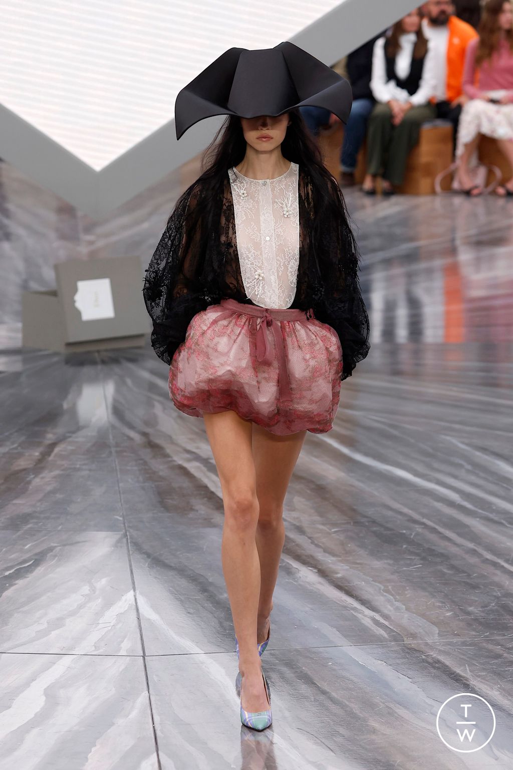 Fashion Week Paris Spring/Summer 2026 look 63 from the Dior collection womenswear