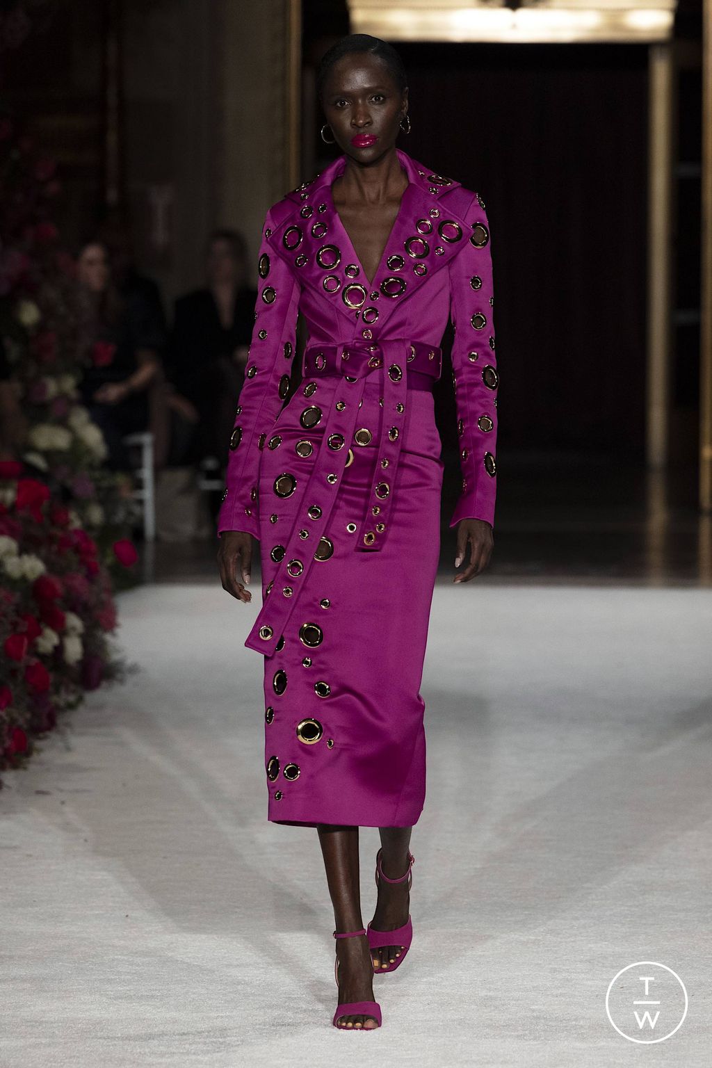Fashion Week New York Fall/Winter 2023 look 23 from the Christian Siriano collection womenswear