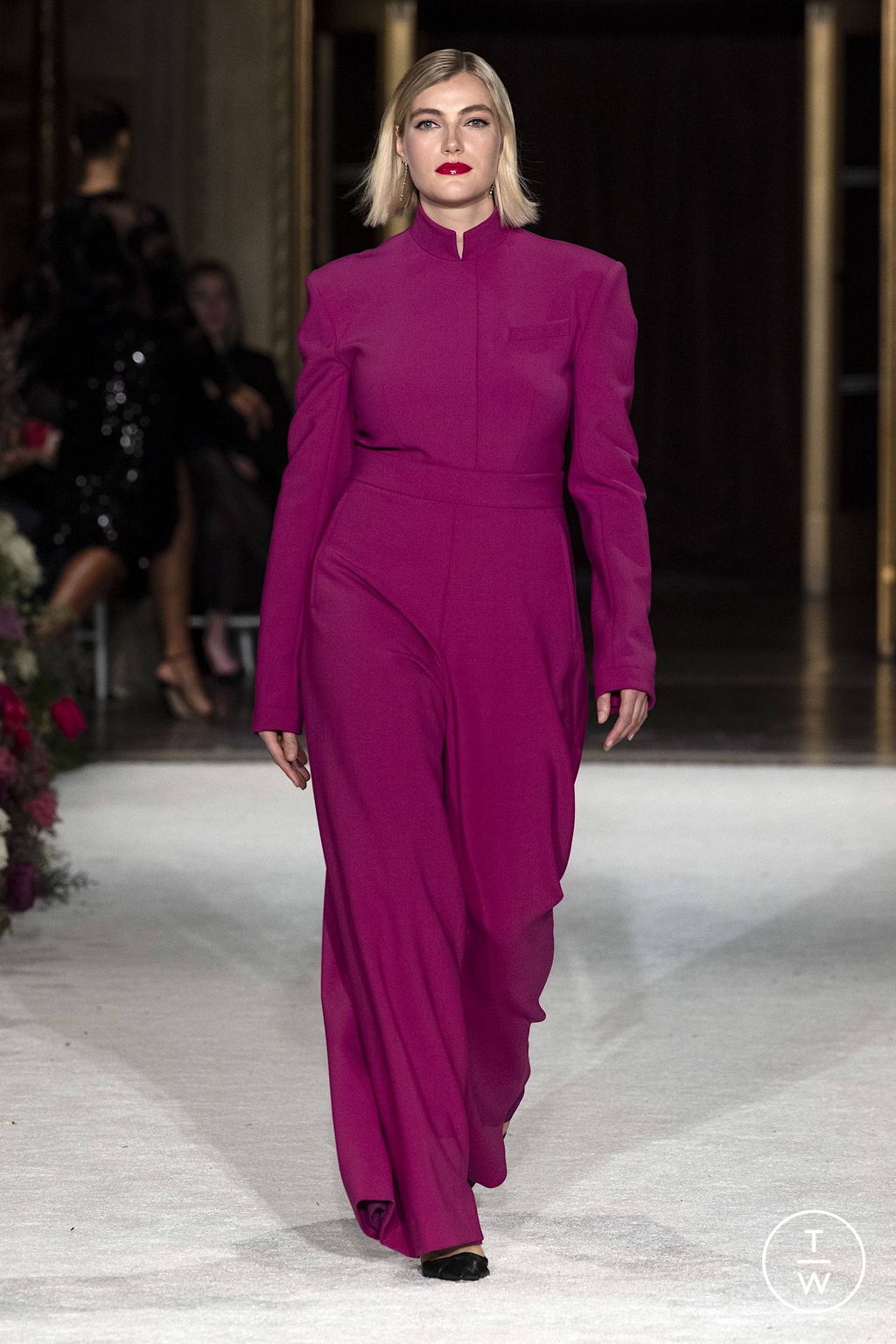Fashion Week New York Fall/Winter 2023 look 33 de la collection Christian Siriano womenswear