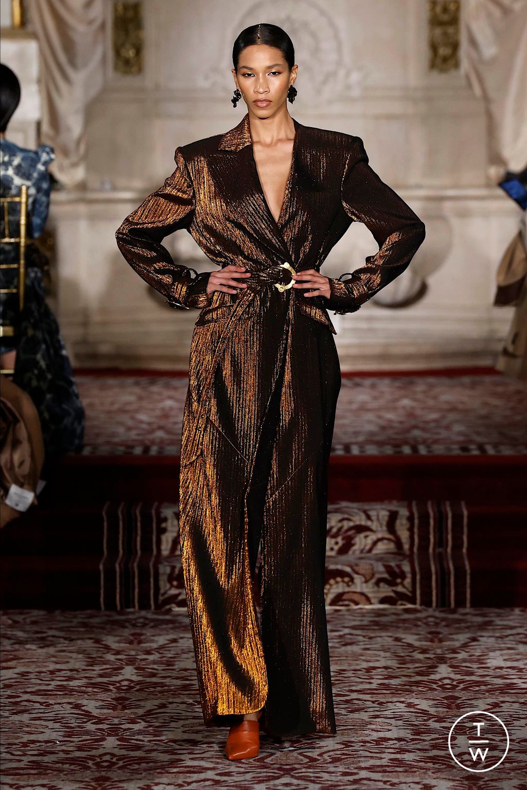 Fashion Week New York Fall/Winter 2024 look 28 de la collection Christian Siriano womenswear