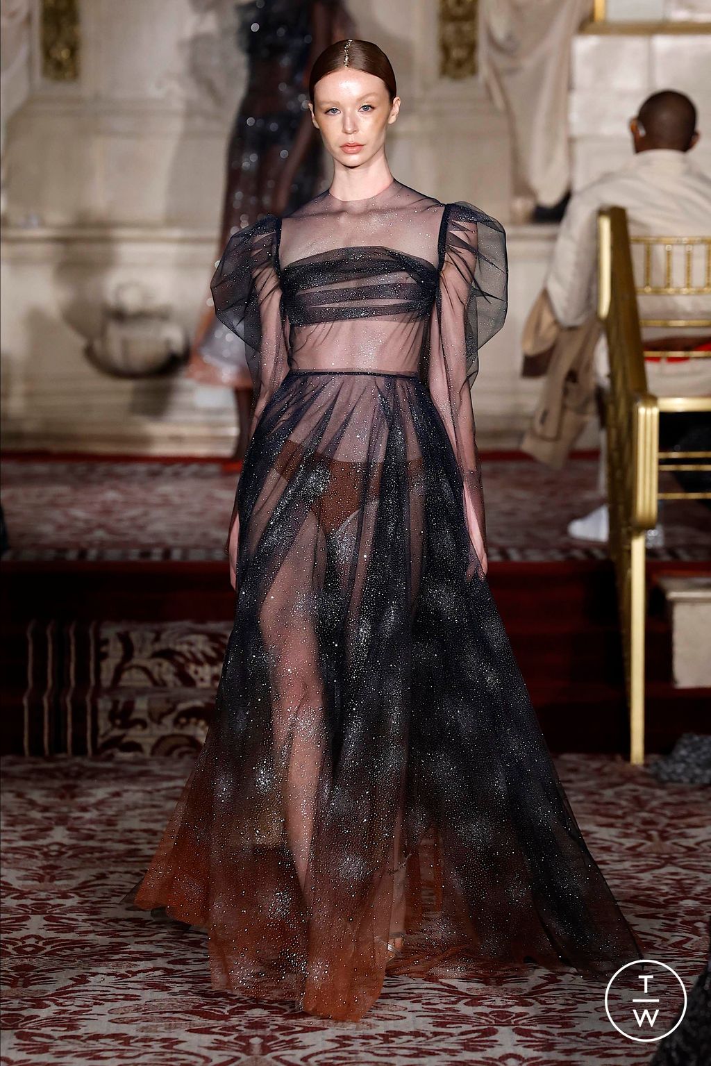 Fashion Week New York Fall/Winter 2024 look 46 from the Christian Siriano collection womenswear