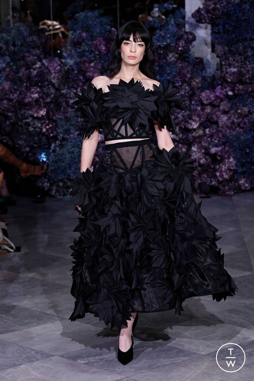 Fashion Week New York Spring/Summer 2024 look 11 from the Christian Siriano collection womenswear