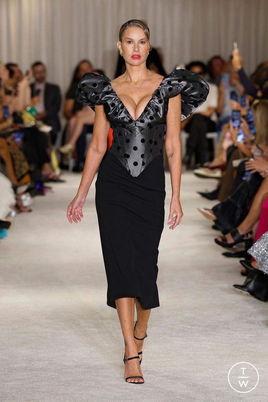 Fashion Week New York Spring/Summer 2026 look 10 from the Christian Siriano collection womenswear