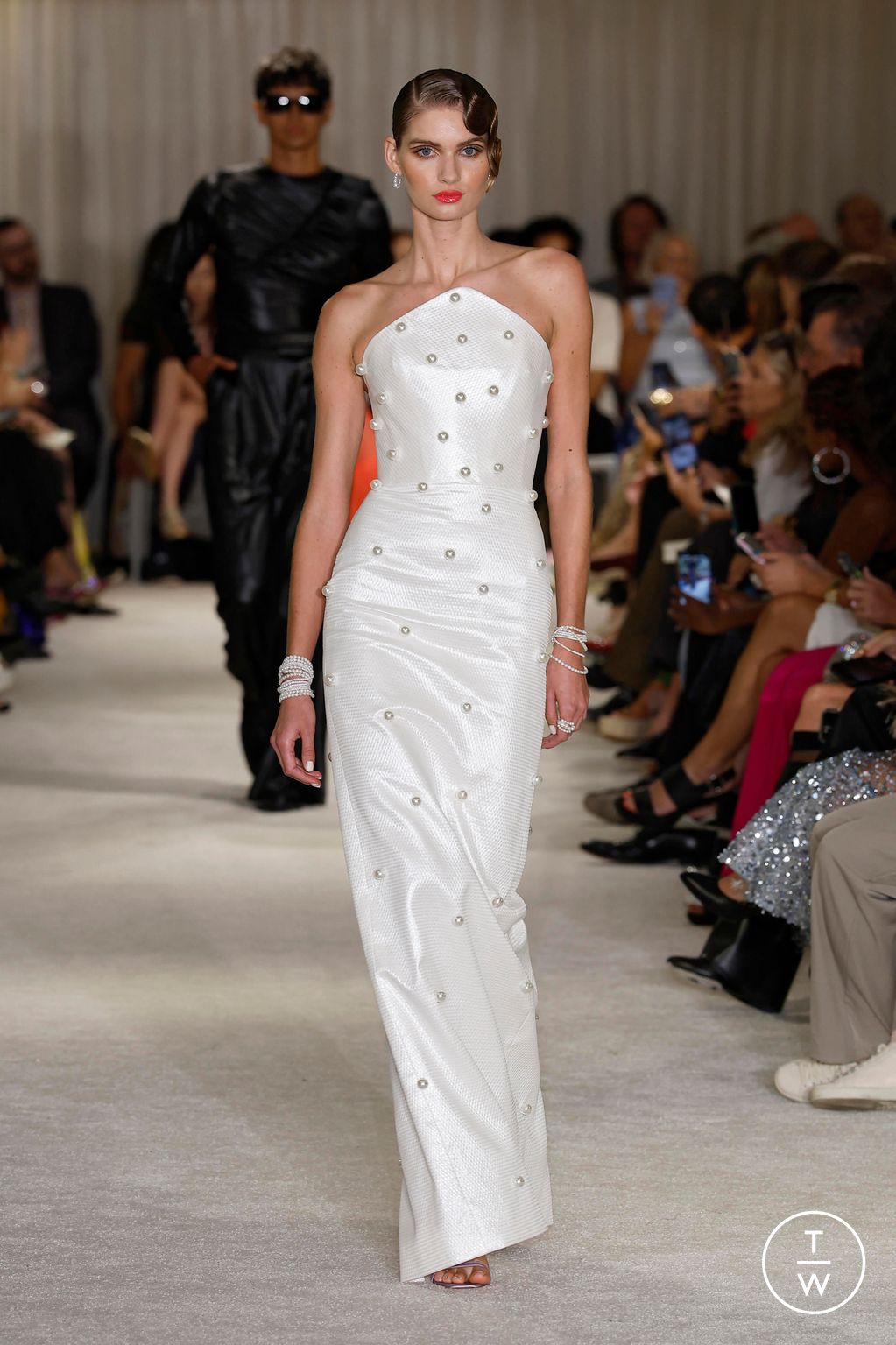 Fashion Week New York Spring/Summer 2026 look 28 from the Christian Siriano collection womenswear