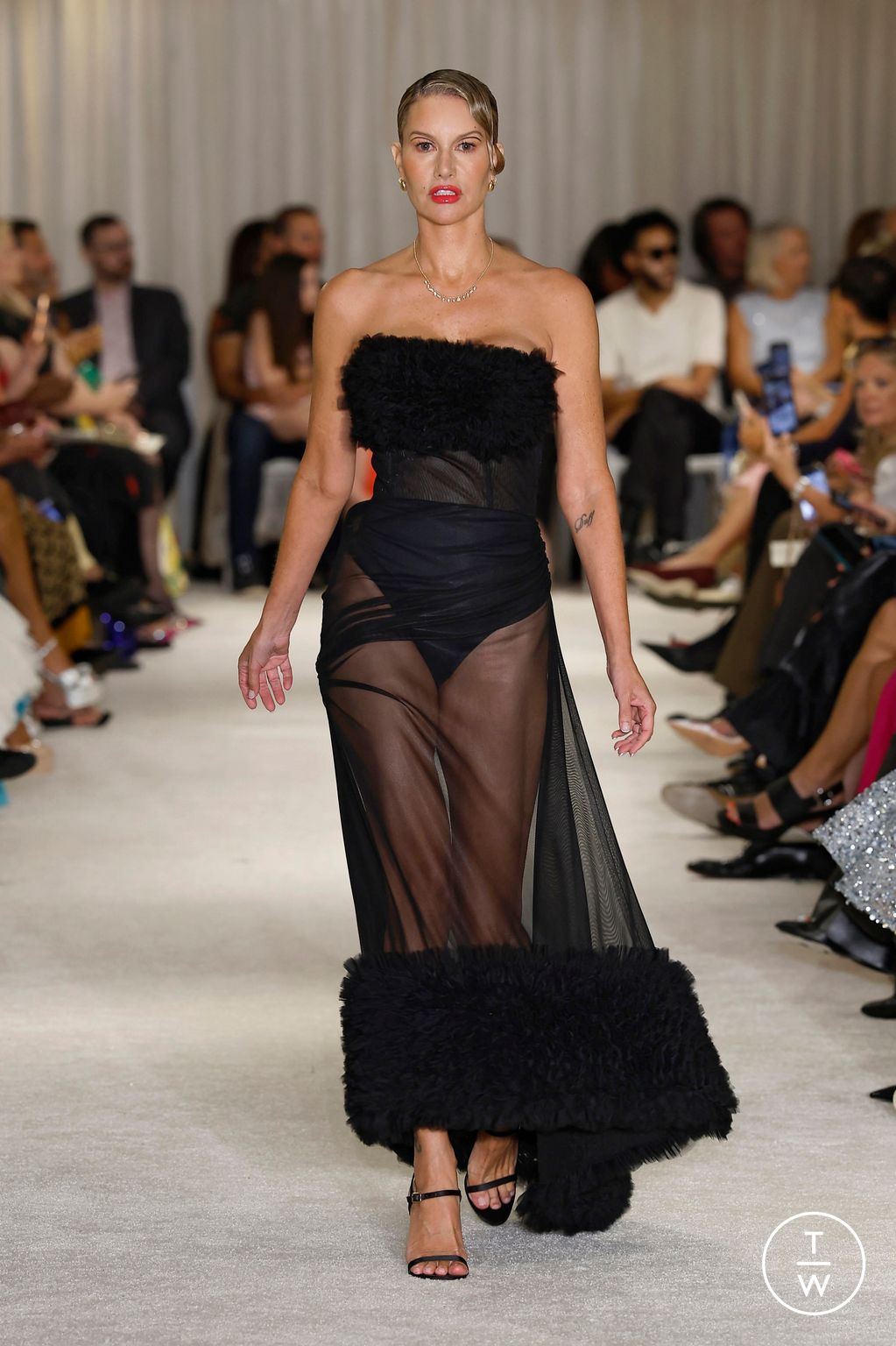 Fashion Week New York Spring/Summer 2026 look 39 from the Christian Siriano collection womenswear