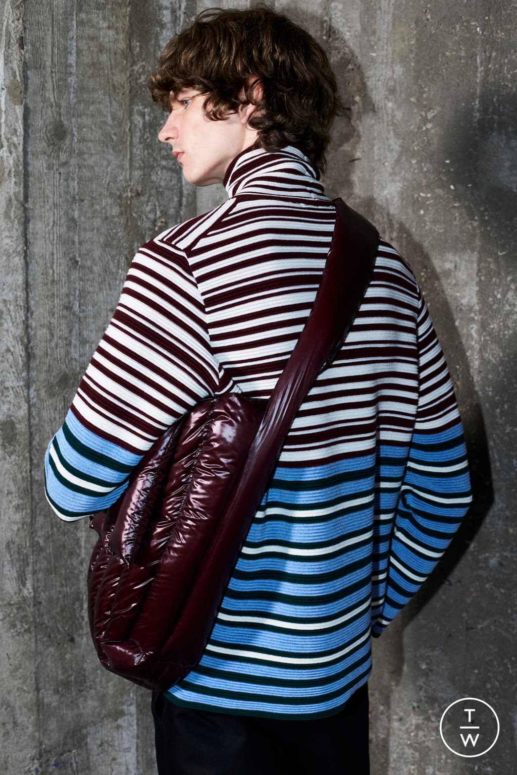 Fashion Week Paris Fall/Winter 2021 look 19 from the Christian Wijnants collection 男装