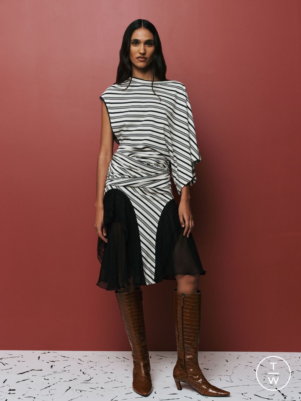 Fashion Week Paris Pre-Fall 2026 look 4 from the Christopher Esber collection womenswear