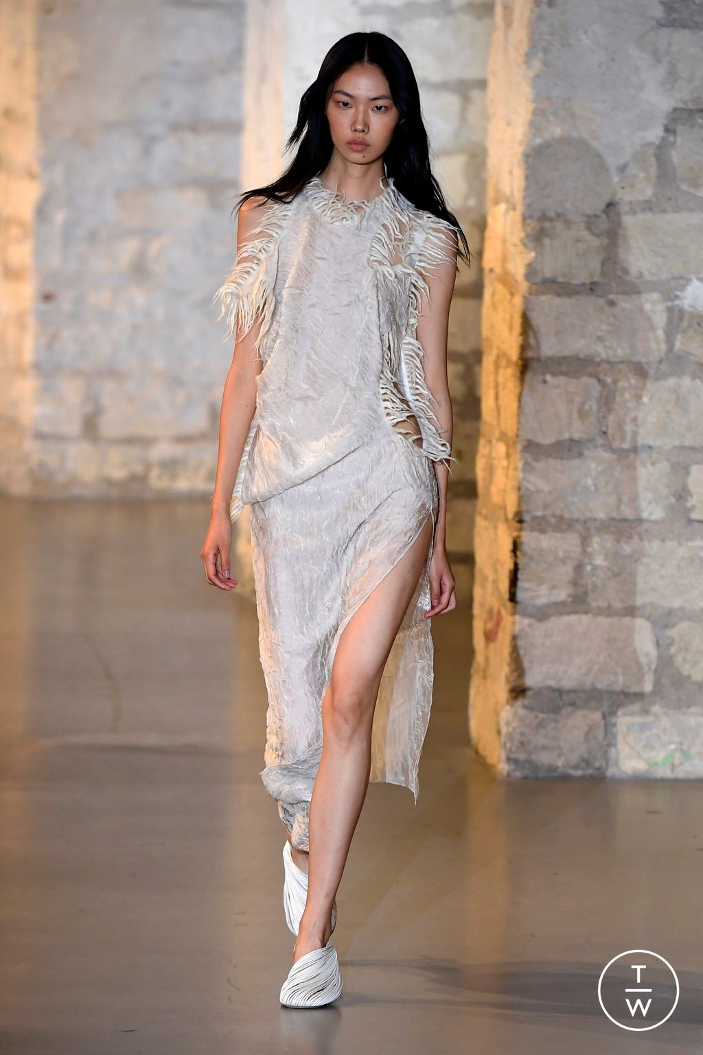 Fashion Week Paris Spring/Summer 2024 look 3 from the Christopher Esber collection womenswear