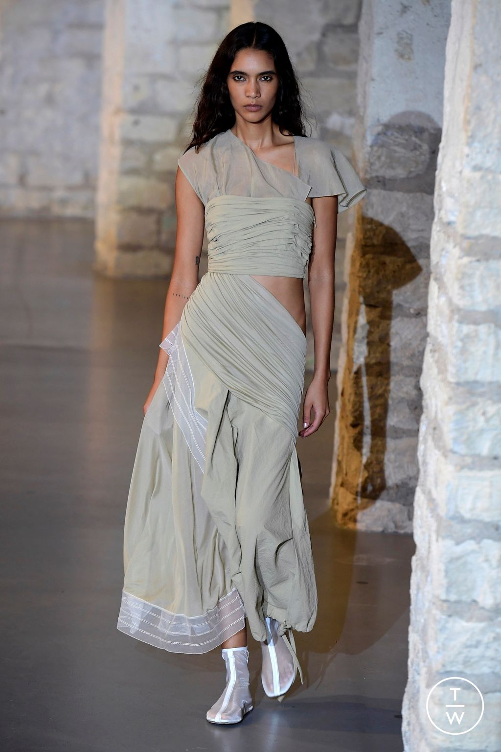 Fashion Week Paris Spring/Summer 2024 look 6 from the Christopher Esber collection womenswear