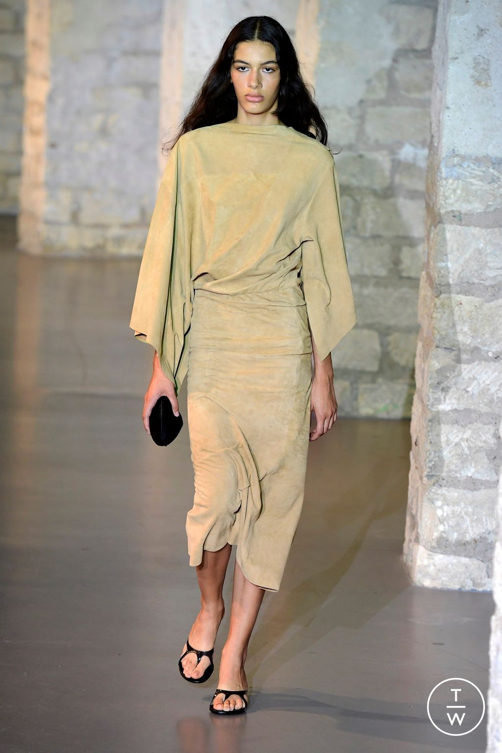 Fashion Week Paris Spring/Summer 2024 look 10 from the Christopher Esber collection womenswear