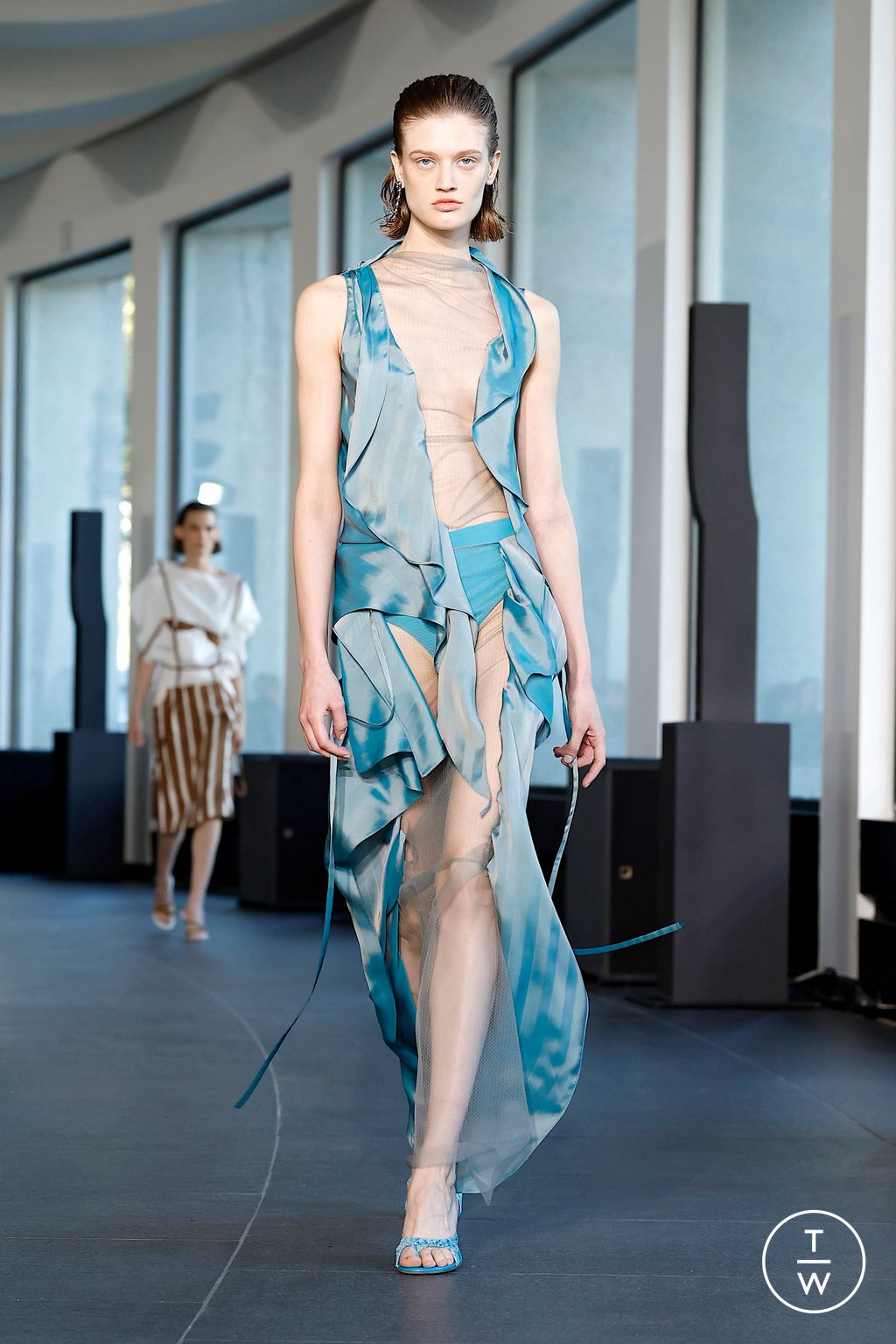 Fashion Week Paris Spring/Summer 2026 look 20 from the Christopher Esber collection womenswear