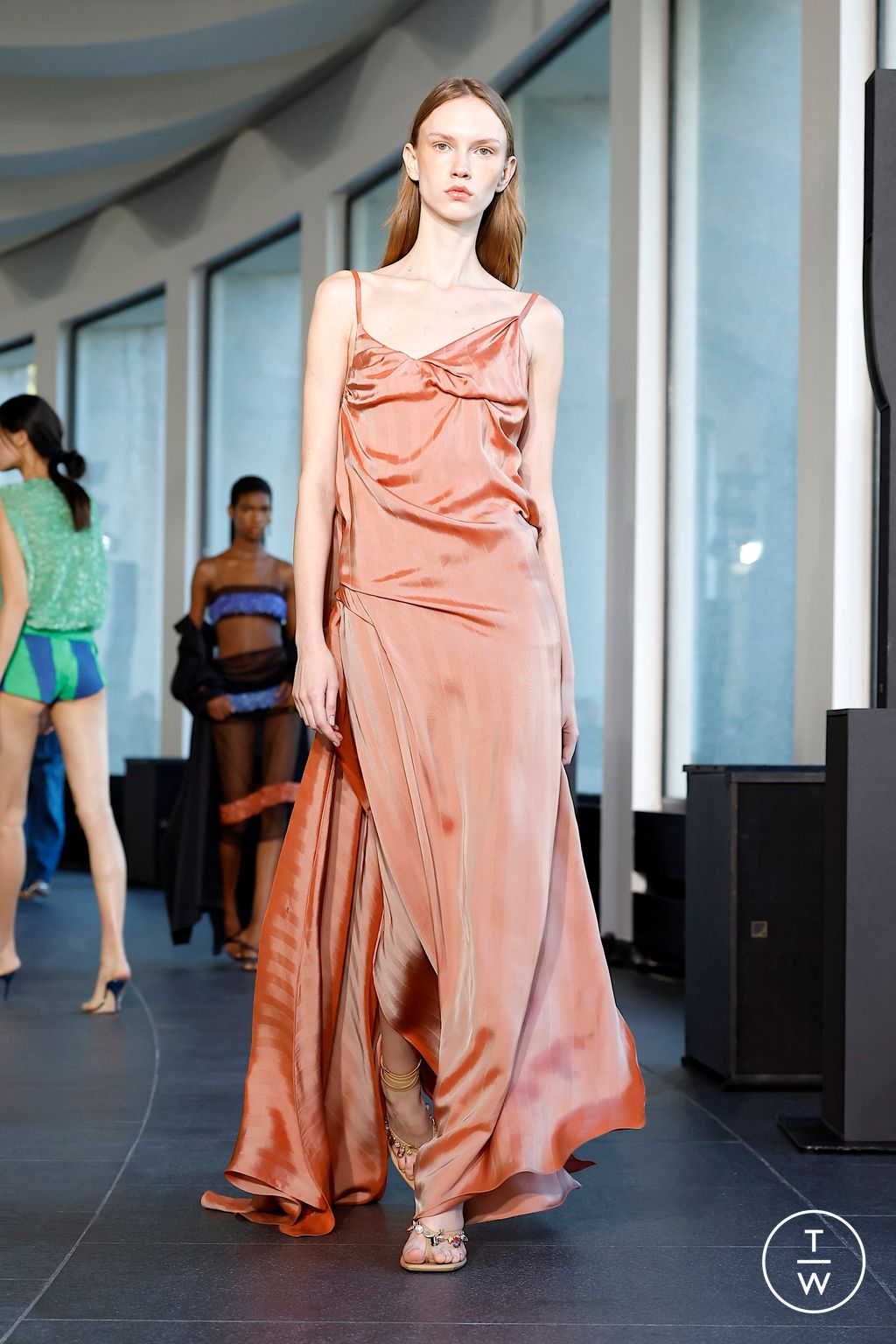 Fashion Week Paris Spring/Summer 2026 look 29 from the Christopher Esber collection womenswear