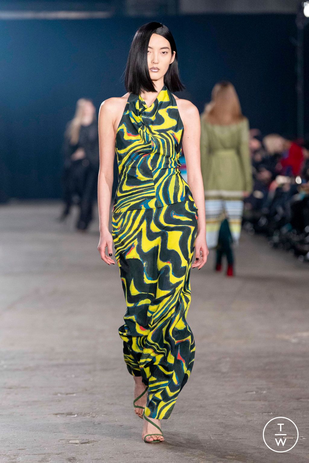 Fashion Week New York Fall/Winter 2025 look 23 from the Christopher John Rogers collection womenswear