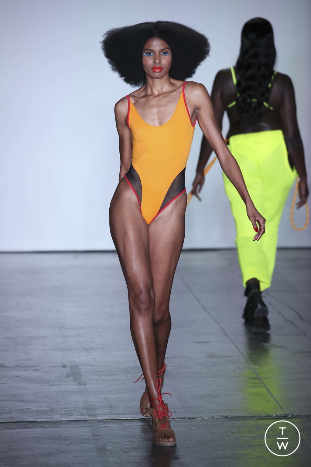 Fashion Week New York Fall/Winter 2018 look 26 from the Chromat collection 女装