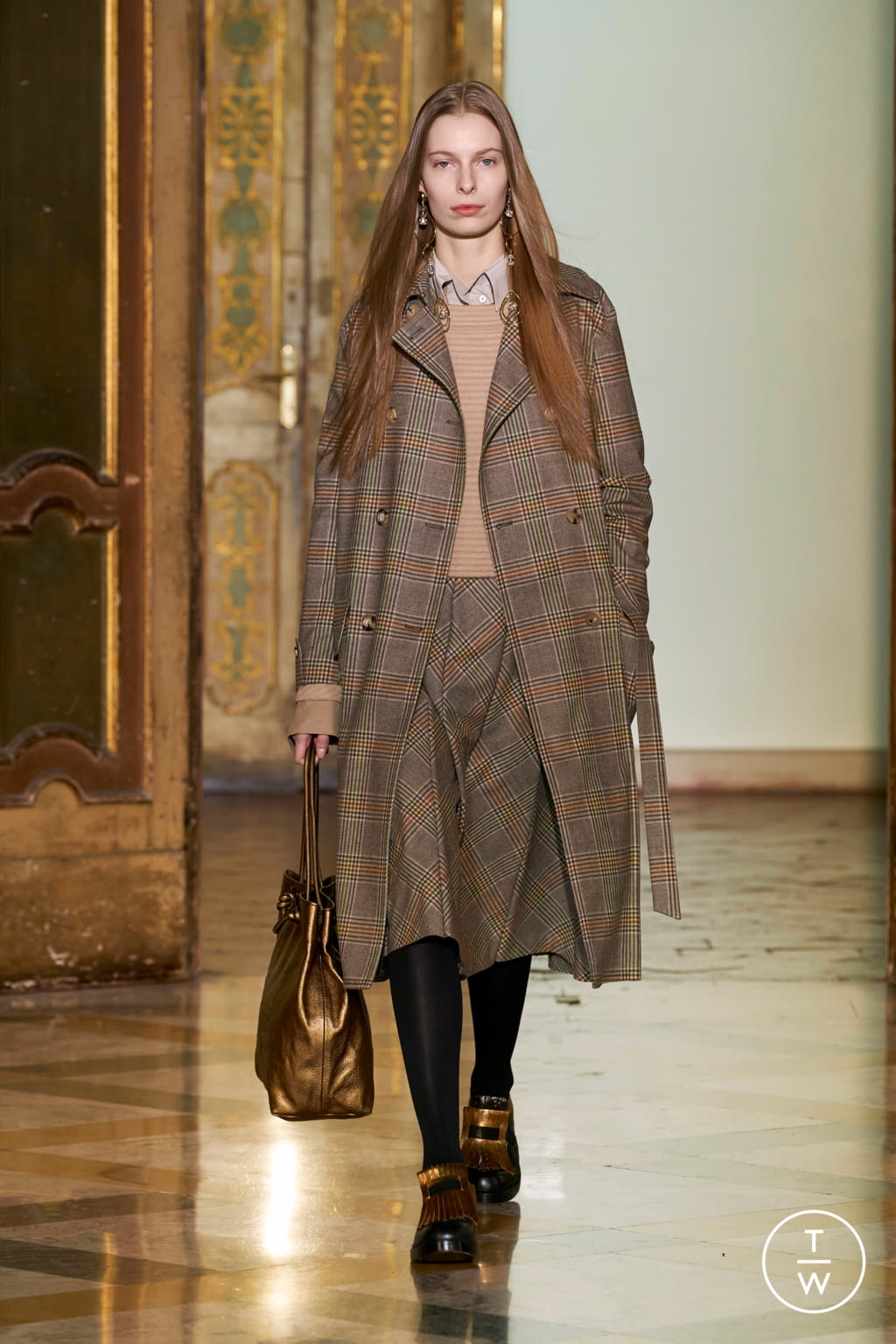 Fashion Week Milan Fall/Winter 2021 look 1 de la collection Cividini womenswear
