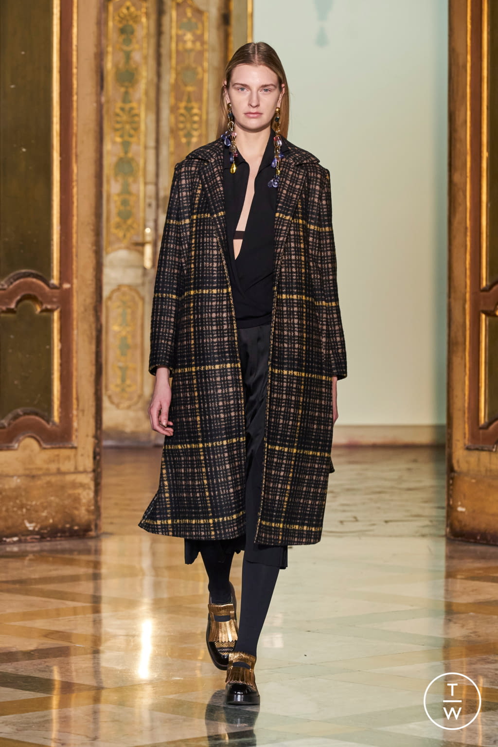 Fashion Week Milan Fall/Winter 2021 look 23 from the Cividini collection womenswear