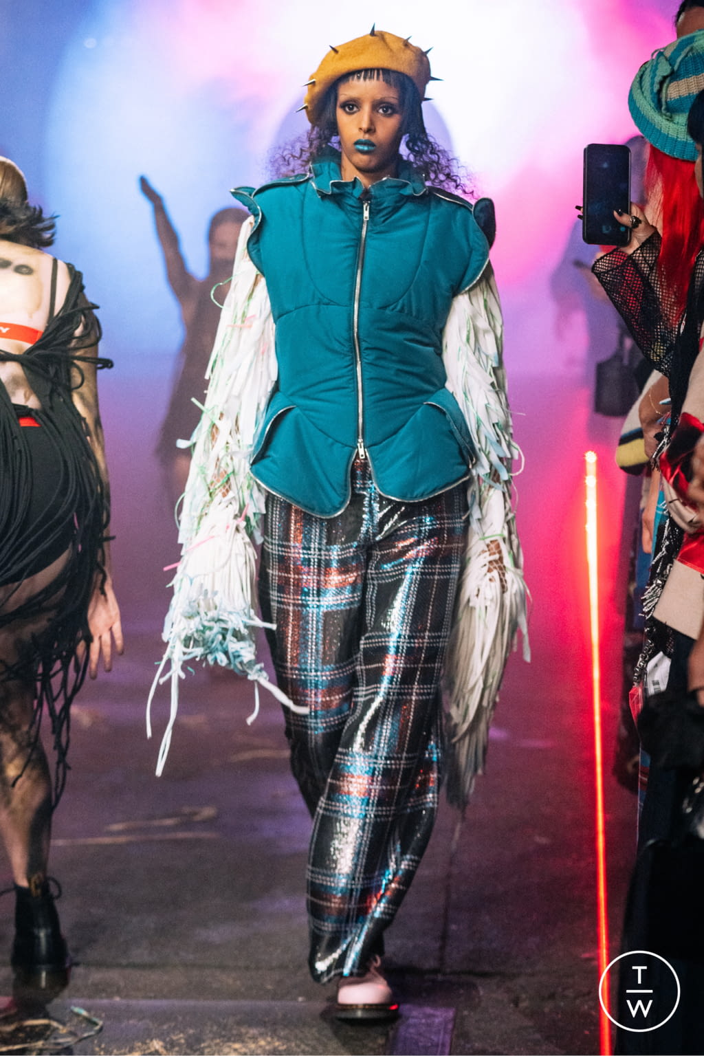 Fashion Week London Spring/Summer 2022 look 16 from the Charles Jeffrey LOVERBOY collection 女装