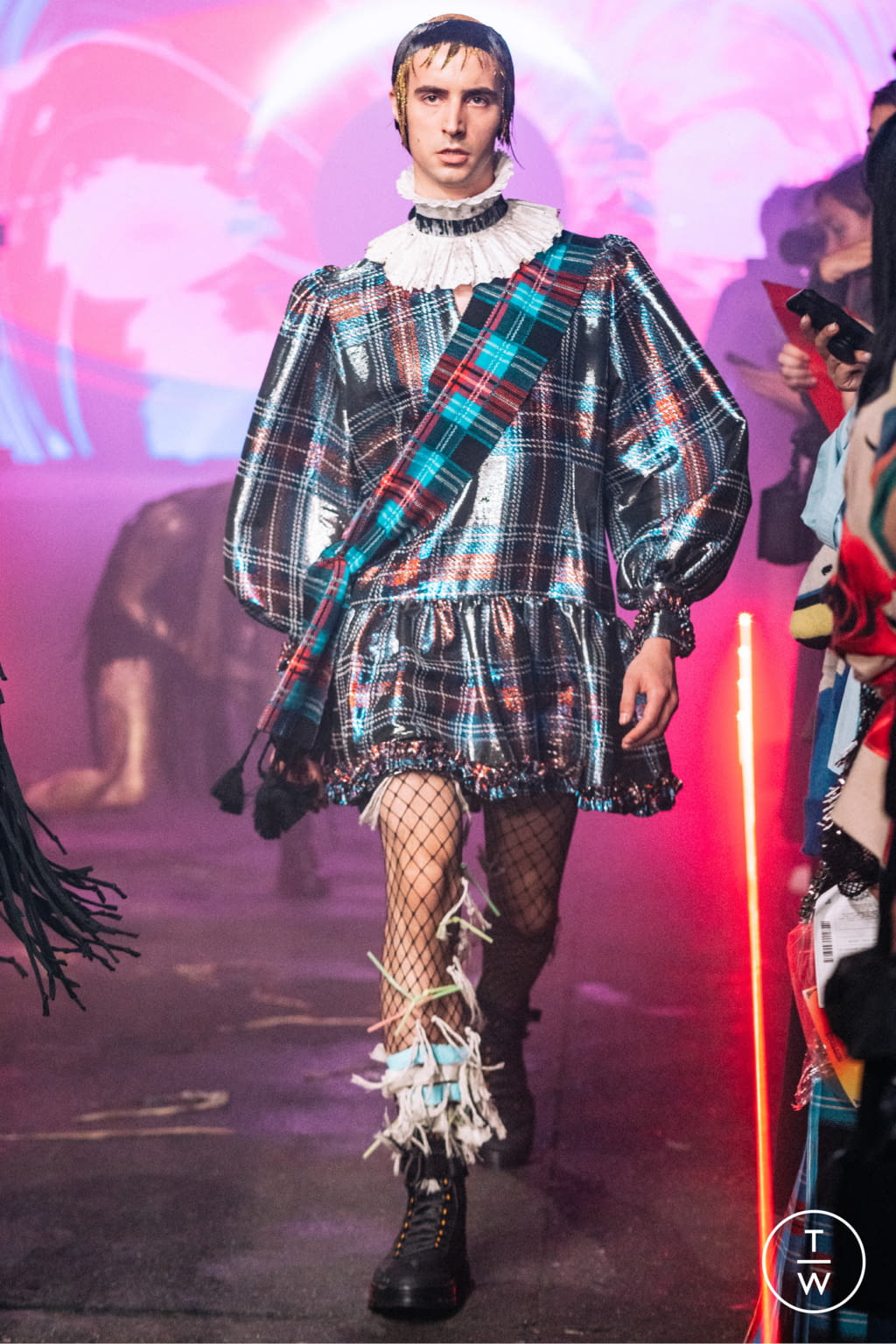 Fashion Week London Spring/Summer 2022 look 20 from the Charles Jeffrey LOVERBOY collection womenswear