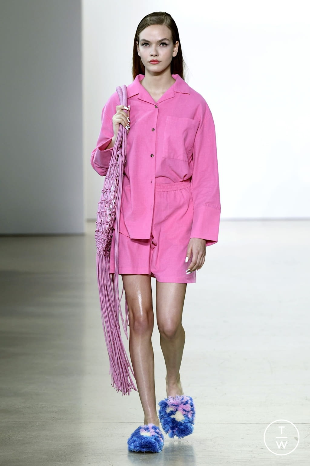 Fashion Week New York Fall/Winter 2022 look 7 from the Claudia Li collection 女装
