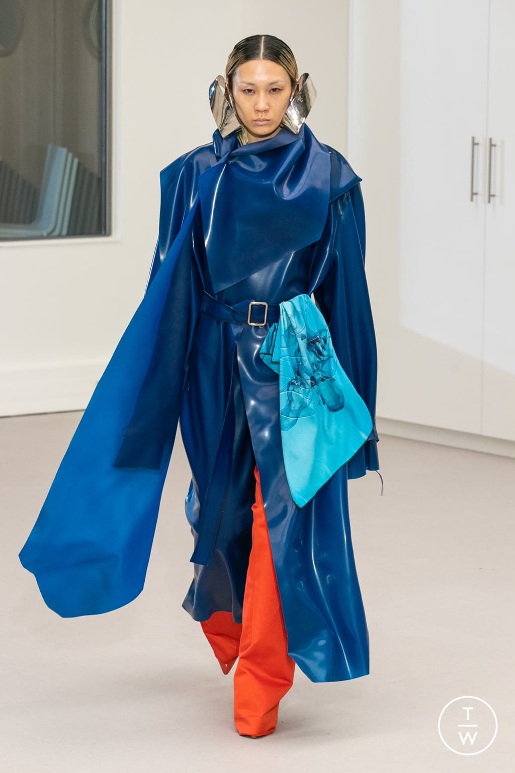 Fashion Week Paris Fall/Winter 2021 look 35 from the IFM PARIS collection womenswear