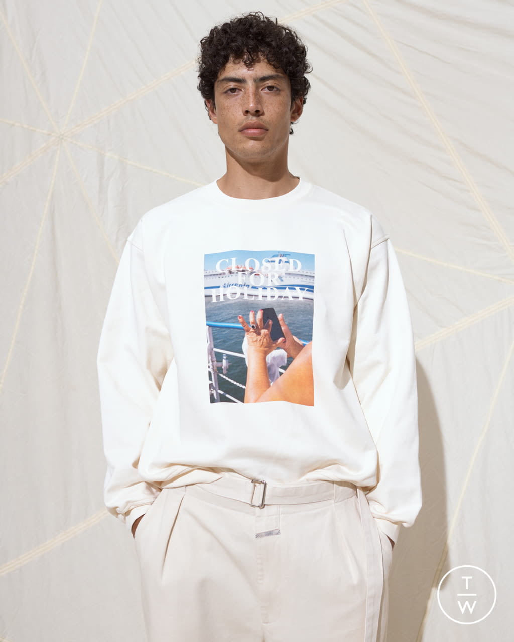 Fashion Week Paris Spring/Summer 2022 look 34 from the Closed collection menswear