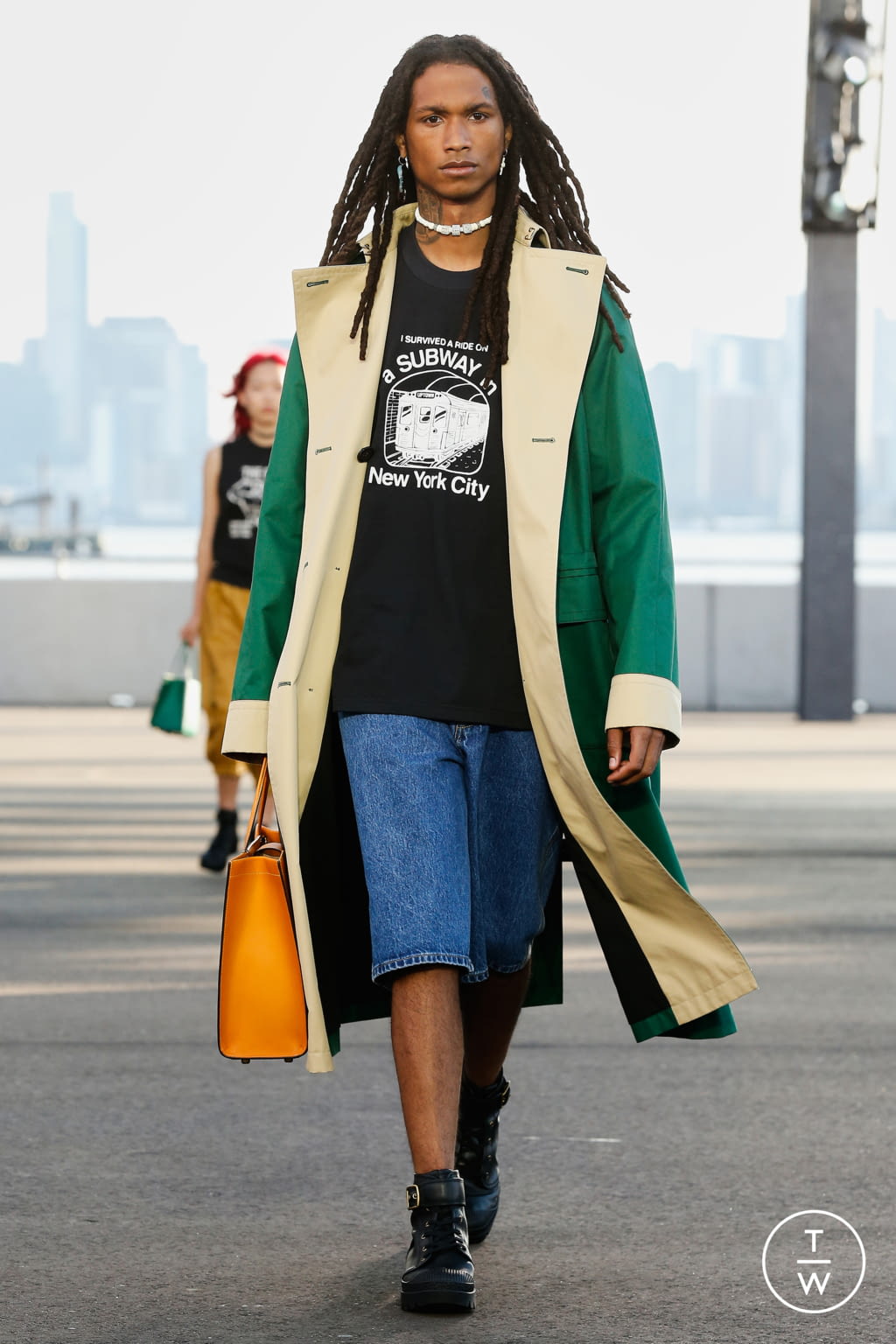 Fashion Week New York Spring/Summer 2022 look 16 from the Coach collection womenswear
