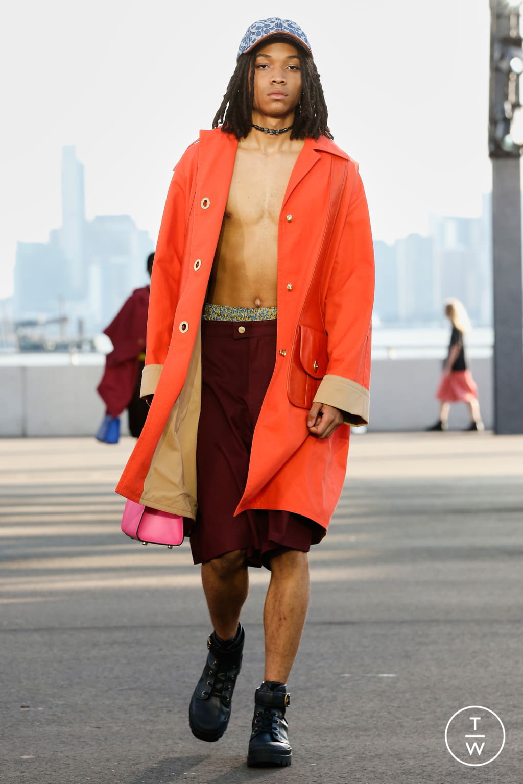 Fashion Week New York Spring/Summer 2022 look 28 de la collection Coach womenswear