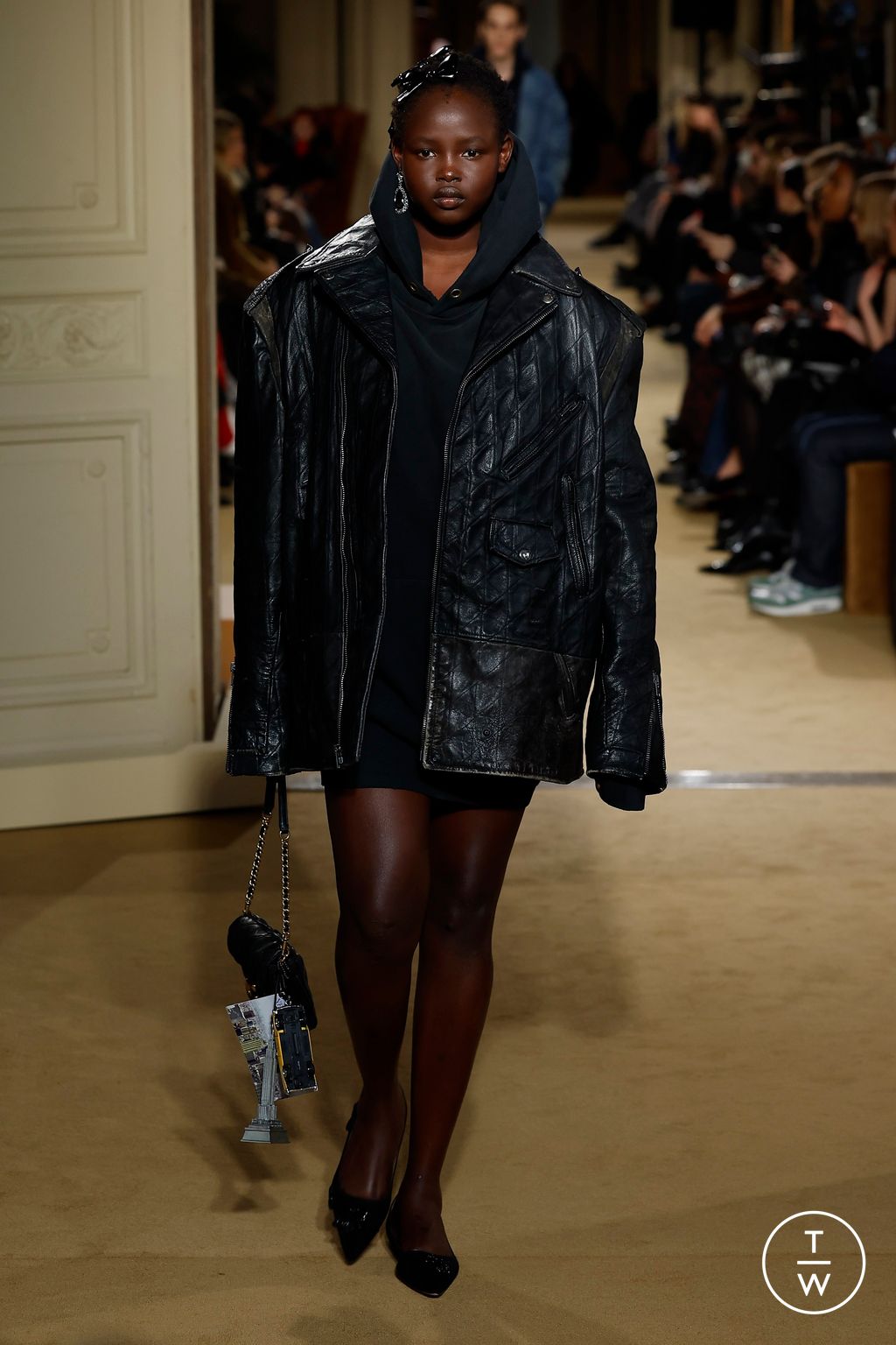 Fashion Week New York Fall/Winter 2024 look 25 from the Coach collection 女装
