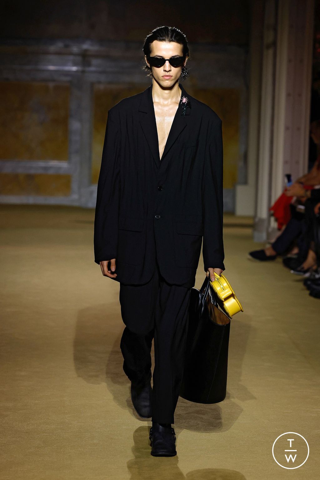 Fashion Week New York Spring/Summer 2024 look 2 from the Coach collection womenswear