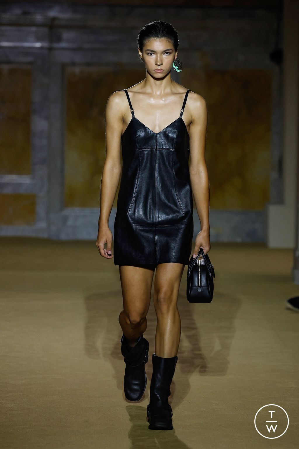 Fashion Week New York Spring/Summer 2024 look 6 from the Coach collection 女装